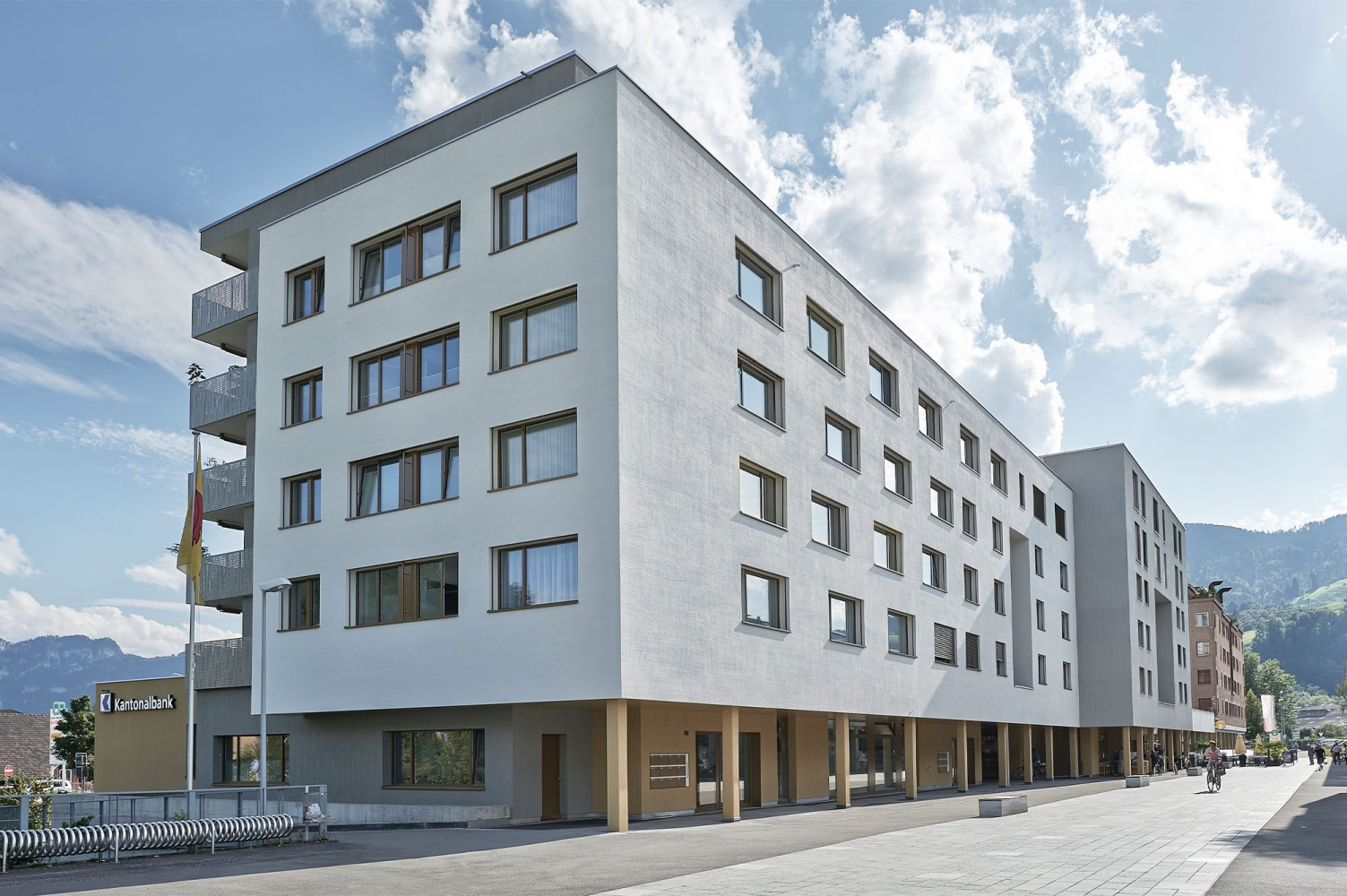 Wohn- und Geschäftshaus GHP12
