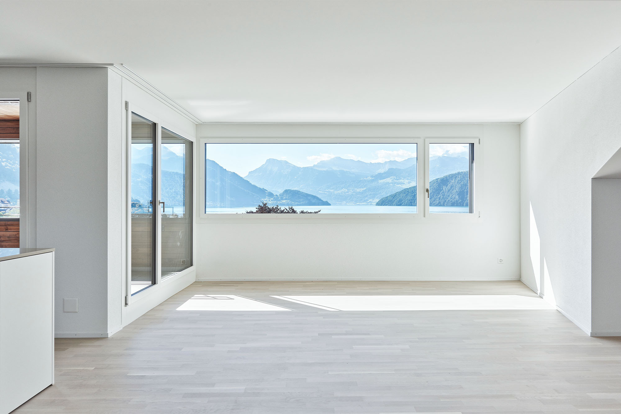 1409 wohnhaus geschaeftshaus weggis rogger ambauen ag architektur baumanagement 03