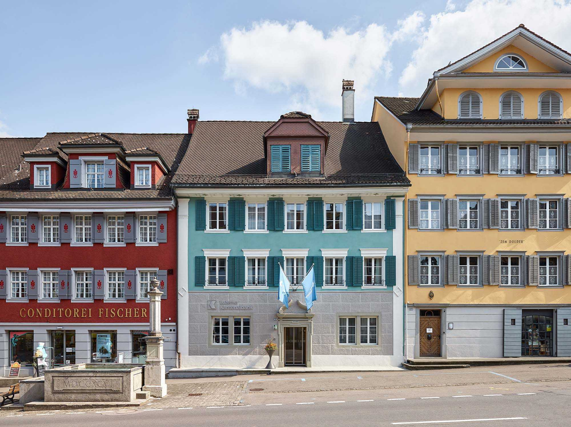 2003 wohnhaus geschaeftshaus flaecke beromuenster rogger ambauen ag architektur baumanagement 01